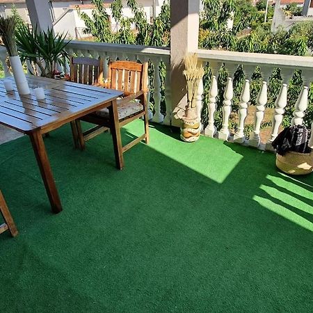 Three Bedroom Apartment Between Trogir And Split Kaštela Zewnętrze zdjęcie