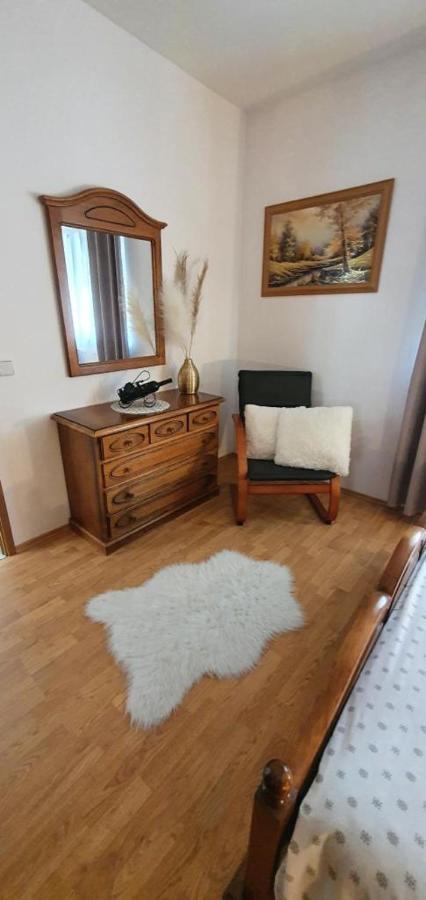 Three Bedroom Apartment Between Trogir And Split Kaštela Zewnętrze zdjęcie