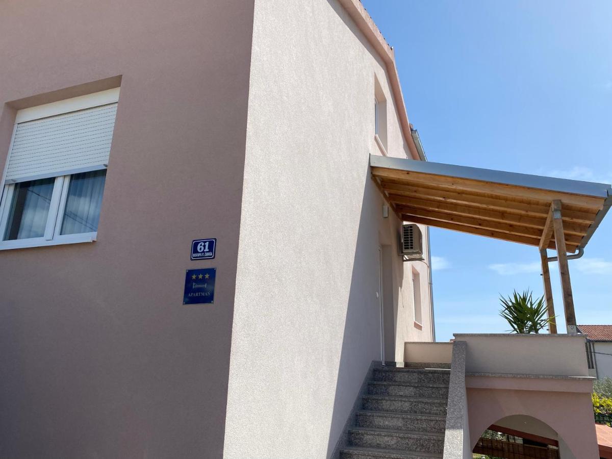 Three Bedroom Apartment Between Trogir And Split Kaštela Zewnętrze zdjęcie